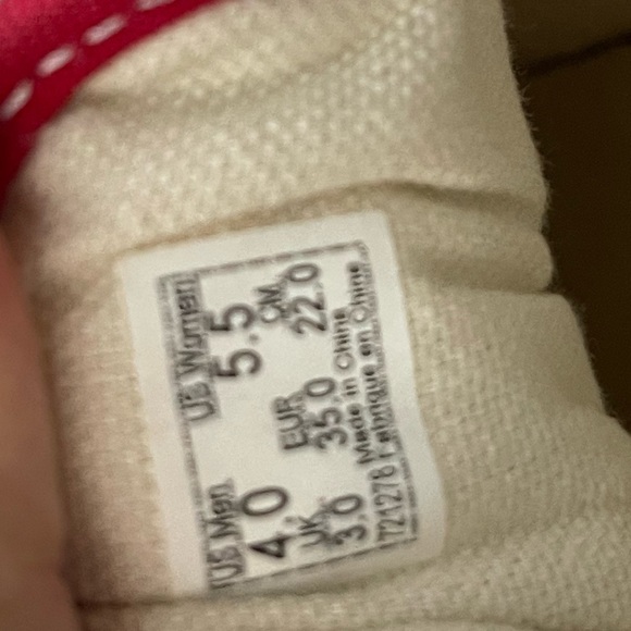 Red and white Vans - Picture 4 of 4